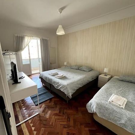 Habitacion Privada Para 3 Grande Con Balcon Lissabon Buitenkant foto