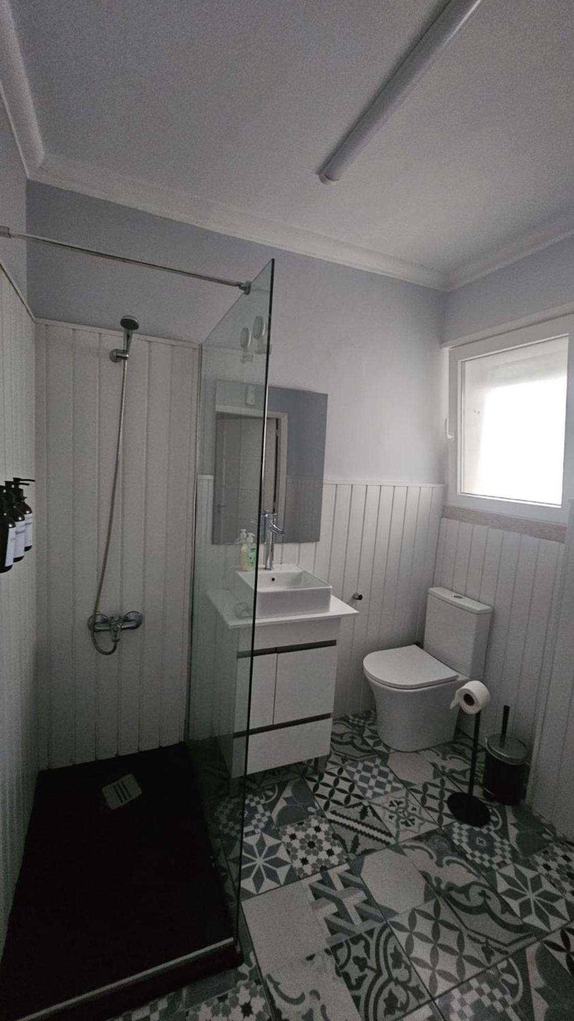 Habitacion Privada Para 3 Grande Con Balcon Lissabon Buitenkant foto
